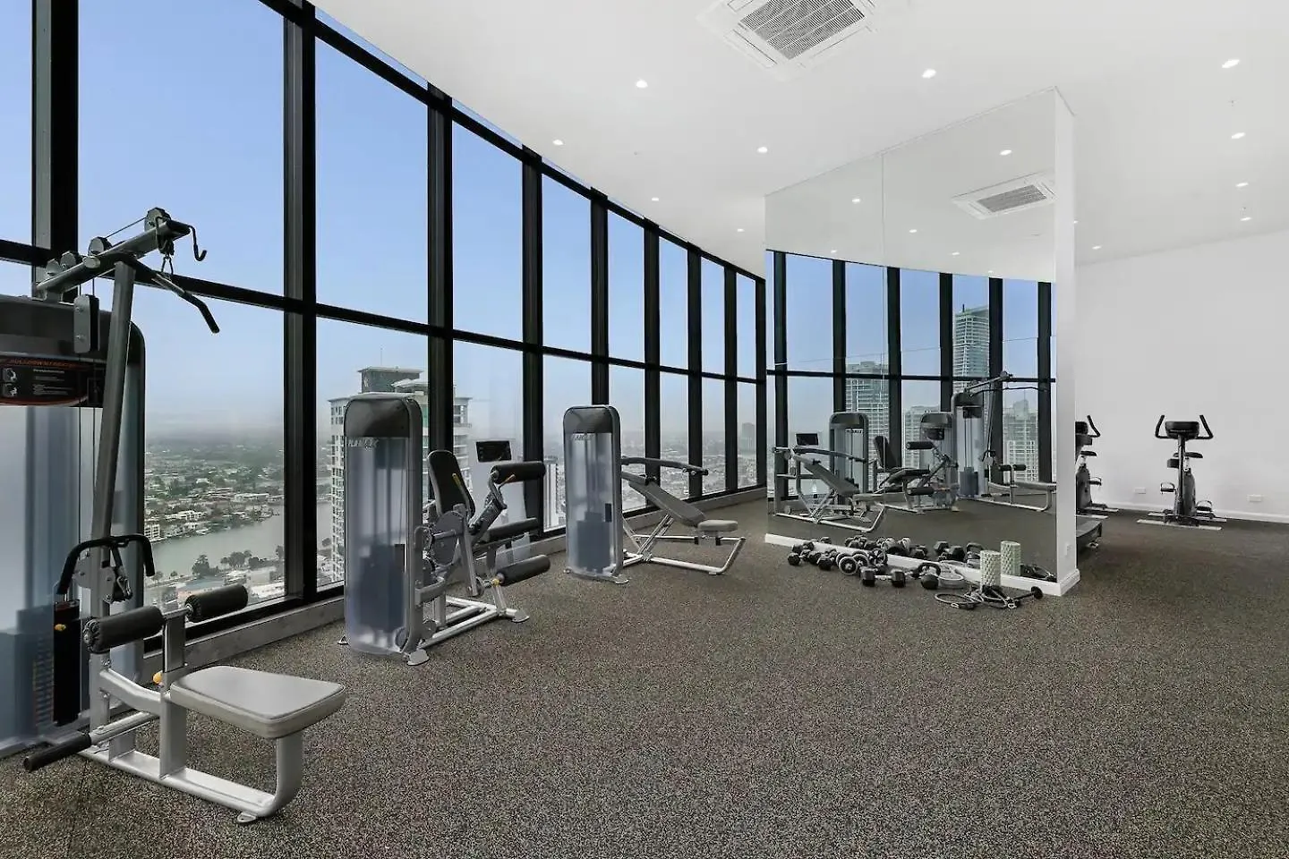 Sky-High Beachside Condo - Pet Friendly Gold Coast Appartamento